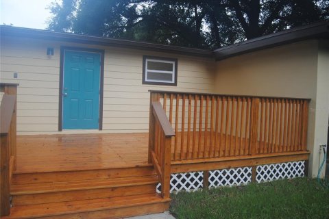 House in Tampa, Florida 3 bedrooms, 121.33 sq.m. № 1378218 - photo 14