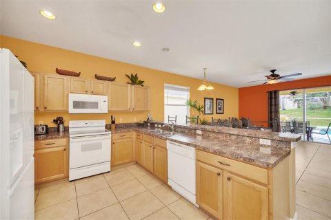 Casa en venta en Davenport, Florida, 4 dormitorios, 188.13 m2 № 1308403 - foto 11