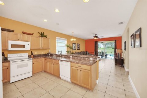 Casa en venta en Davenport, Florida, 4 dormitorios, 188.13 m2 № 1308403 - foto 8