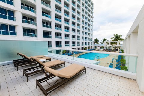 Condo in Fort Lauderdale, Florida, 1 bedroom  № 970343 - photo 15