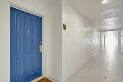 Condo in Deerfield Beach, Florida, 2 bedrooms  № 1155793 - photo 5