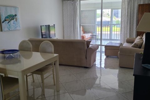 Condominio en venta en Delray Beach, Florida, 1 dormitorio, 80.45 m2 № 1155664 - foto 14