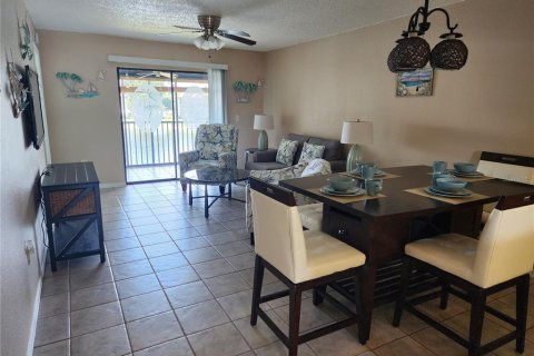 Copropriété à vendre à Punta Gorda, Floride: 2 chambres, 82.96 m2 № 1124447 - photo 5