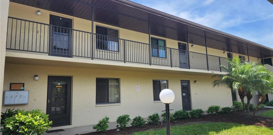 Condo in Punta Gorda, Florida, 2 bedrooms  № 1124447