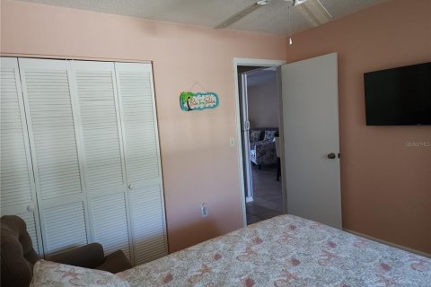 Condo in Punta Gorda, Florida, 2 bedrooms  № 1124447 - photo 14