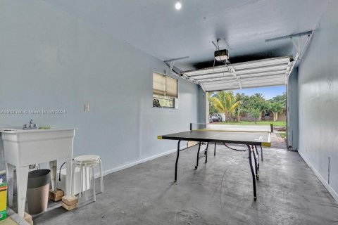 Villa ou maison à vendre à Hallandale Beach, Floride: 4 chambres, 143.26 m2 № 1282608 - photo 15