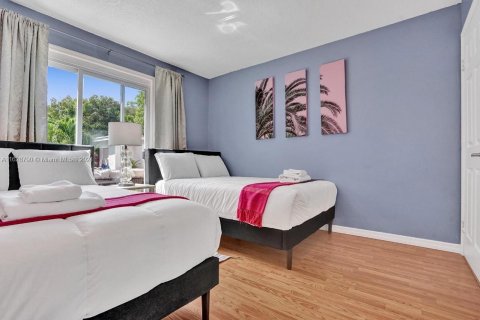 Villa ou maison à vendre à Hallandale Beach, Floride: 4 chambres, 143.26 m2 № 1282608 - photo 22