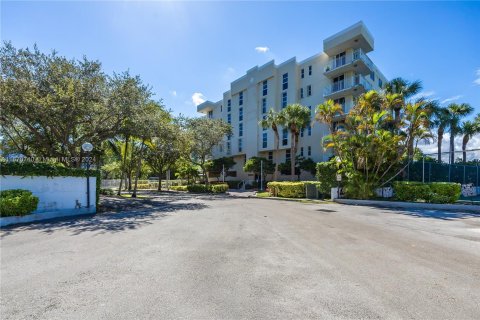 Copropriété à vendre à North Miami Beach, Floride: 2 chambres, 124.49 m2 № 1389944 - photo 26