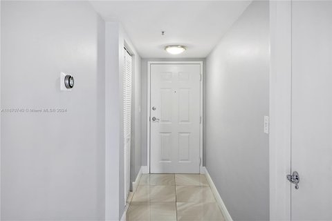 Copropriété à vendre à North Miami Beach, Floride: 2 chambres, 124.49 m2 № 1389944 - photo 7