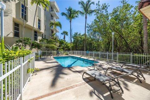 Copropriété à vendre à North Miami Beach, Floride: 2 chambres, 124.49 m2 № 1389944 - photo 21