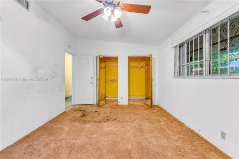 Casa en venta en Miami, Florida, 4 dormitorios, 170.38 m2 № 1389948 - foto 14