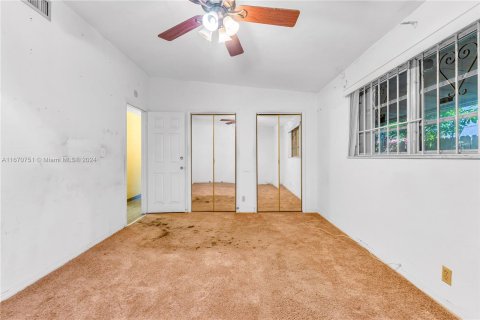 Casa en venta en Miami, Florida, 4 dormitorios, 170.38 m2 № 1389948 - foto 15