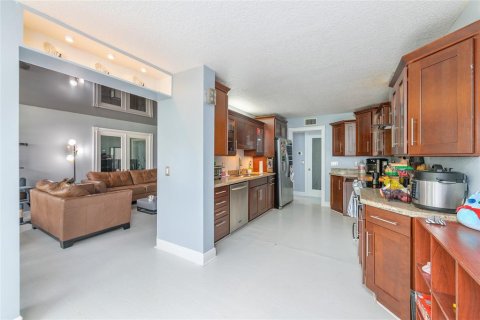 Condominio en venta en Oakland Park, Florida, 2 dormitorios, 116.13 m2 № 814422 - foto 7
