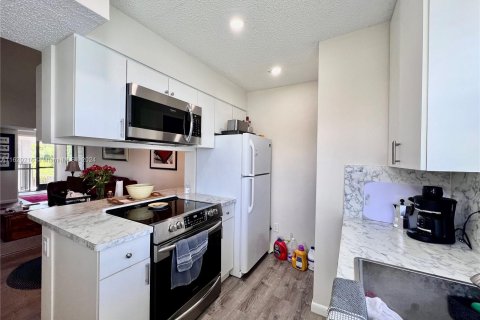 Condo in Homestead, Florida, 1 bedroom  № 1272585 - photo 24