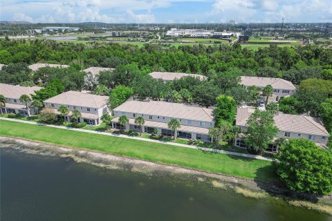 Adosado en venta en West Palm Beach, Florida, 2 dormitorios, 111.67 m2 № 1186625 - foto 8