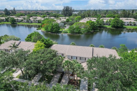 Townhouse in West Palm Beach, Florida 2 bedrooms, 111.67 sq.m. № 1186625 - photo 10