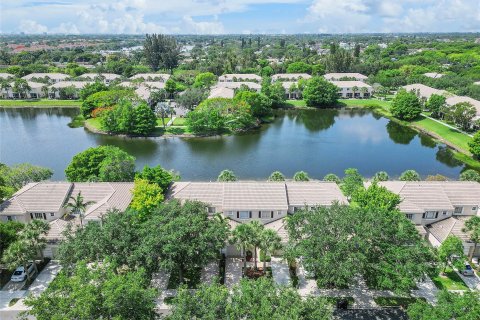 Townhouse in West Palm Beach, Florida 2 bedrooms, 111.67 sq.m. № 1186625 - photo 9