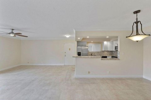 Copropriété à vendre à Deerfield Beach, Floride: 2 chambres, 102.84 m2 № 1154253 - photo 19