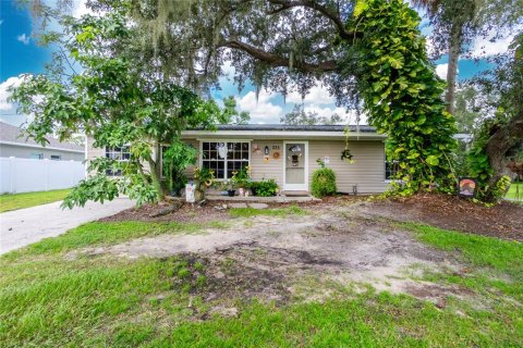 House in Port Charlotte, Florida 3 bedrooms, 147.81 sq.m. № 1369953 - photo 2