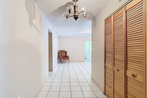 Villa ou maison à vendre à Tampa, Floride: 3 chambres, 147.71 m2 № 1370021 - photo 7