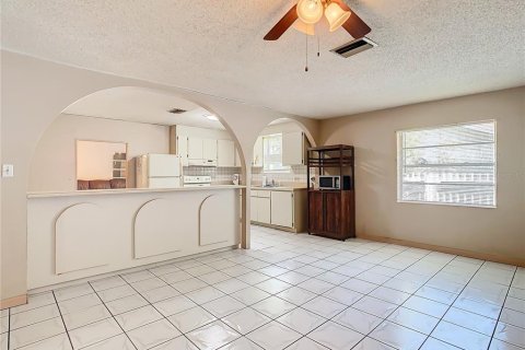 Casa en venta en Tampa, Florida, 3 dormitorios, 147.71 m2 № 1370021 - foto 19