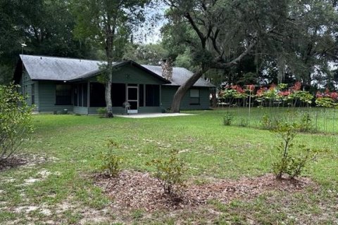 House in Ocala, Florida 3 bedrooms, 157.93 sq.m. № 1298207 - photo 15