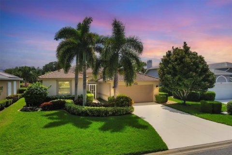 Villa ou maison à vendre à Sarasota, Floride: 2 chambres, 150.5 m2 № 1344192 - photo 1