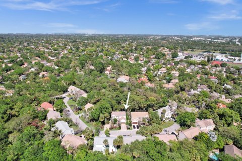 House in Coral Springs, Florida 4 bedrooms, 226.22 sq.m. № 1221626 - photo 3