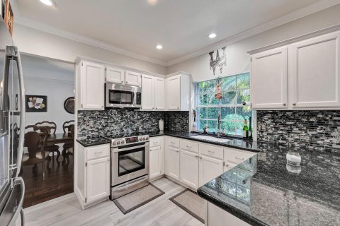 Villa ou maison à vendre à Coral Springs, Floride: 4 chambres, 226.22 m2 № 1221626 - photo 22