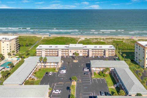 Condominio en venta en Cocoa Beach, Florida, 2 dormitorios, 83.61 m2 № 1384736 - foto 23