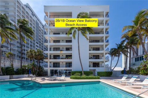 Copropriété à vendre à Miami Beach, Floride: 1 chambre, 69.77 m2 № 1345846 - photo 7