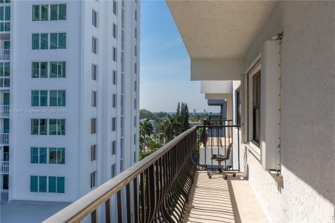 Condominio en venta en Miami Beach, Florida, 1 dormitorio, 69.77 m2 № 1345846 - foto 23