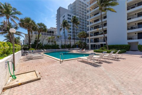 Copropriété à vendre à Miami Beach, Floride: 1 chambre, 69.77 m2 № 1345846 - photo 6