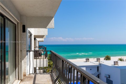 Copropriété à vendre à Miami Beach, Floride: 1 chambre, 69.77 m2 № 1345846 - photo 22