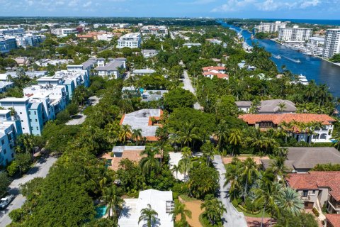 Villa ou maison à vendre à Delray Beach, Floride: 3 chambres, 247.31 m2 № 805426 - photo 1