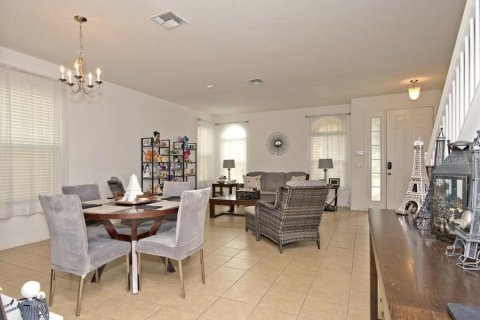 Casa en venta en Davenport, Florida, 6 dormitorios, 332.5 m2 № 1369610 - foto 12