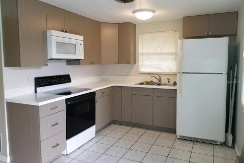 Immobilier commercial à vendre à Englewood, Floride: 2 chambres, 144 m2 № 955741 - photo 9