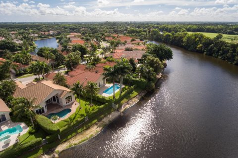 Villa ou maison à louer à Wellington, Floride: 4 chambres, 283.17 m2 № 884578 - photo 4