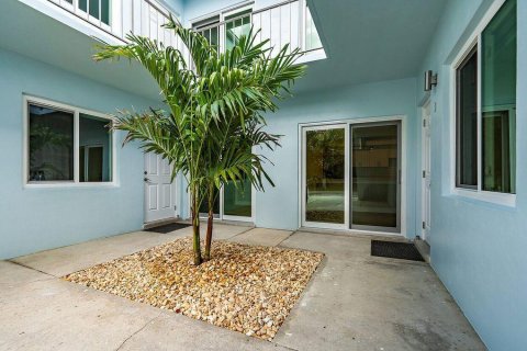 Купить коммерческую недвижимость в Норт-Палм-Бич, Флорида № 1136434 - фото 13