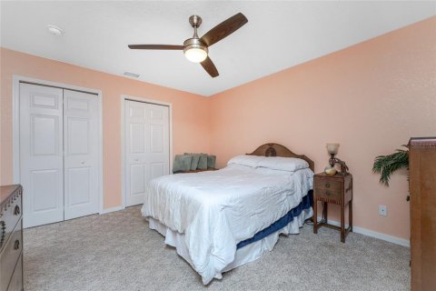 House in North Port, Florida 3 bedrooms, 208.38 sq.m. № 1308793 - photo 30