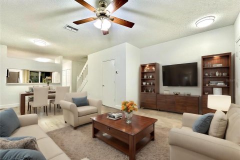 Touwnhouse à louer à Tampa, Floride: 2 chambres, 107.02 m2 № 1350702 - photo 8