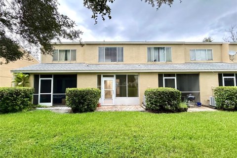 Touwnhouse à louer à Tampa, Floride: 2 chambres, 107.02 m2 № 1350702 - photo 28