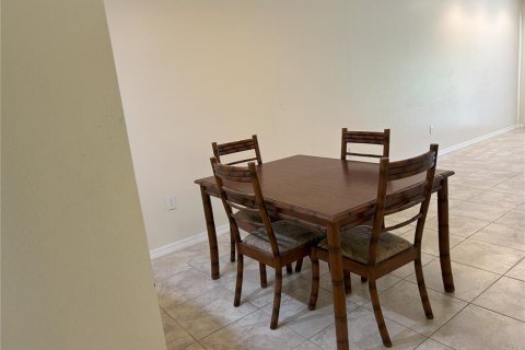 Condo in Port Richey, Florida, 2 bedrooms  № 1344970 - photo 13