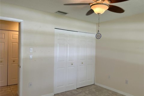 Condo in Port Richey, Florida, 2 bedrooms  № 1344970 - photo 22