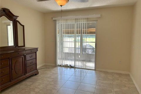 Condo in Port Richey, Florida, 2 bedrooms  № 1344970 - photo 14