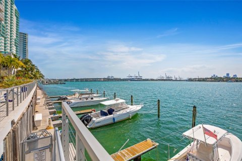 Condo in Miami Beach, Florida, 1 bedroom  № 1345016 - photo 29