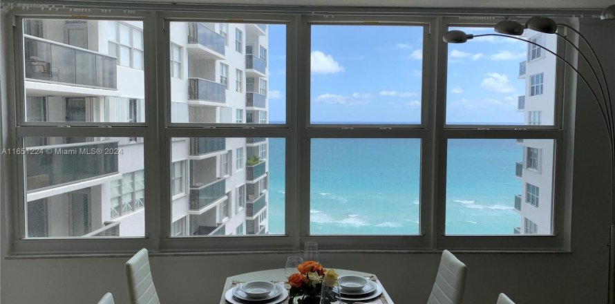 Condo à Miami Beach, Floride, 2 chambres  № 1333392