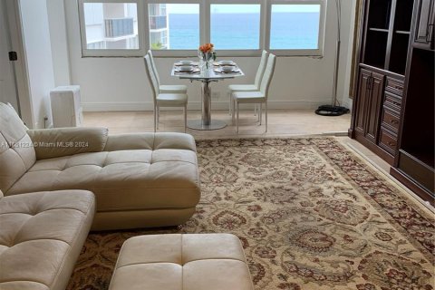 Copropriété à vendre à Miami Beach, Floride: 2 chambres, 93.83 m2 № 1333392 - photo 17