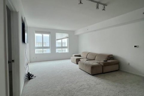 Condo in Miami, Florida, 2 bedrooms  № 1117899 - photo 10