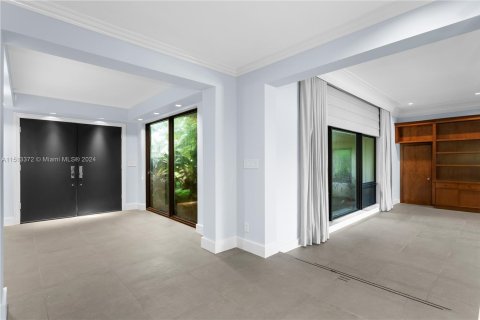 Villa ou maison à vendre à Miami Beach, Floride: 3 chambres, 411.93 m2 № 949677 - photo 28